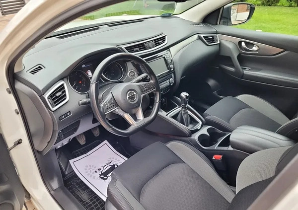 Nissan Qashqai cena 76900 przebieg: 94121, rok produkcji 2019 z Radomsko małe 301